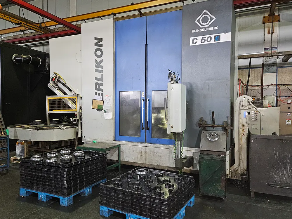 crown wheel pinion manufacturing machine